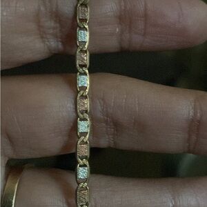 Women’s gold necklace